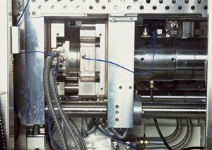 公園遊具の点検で子どもに安全を