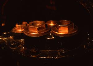 さまざまなグレーチングを取り扱っています